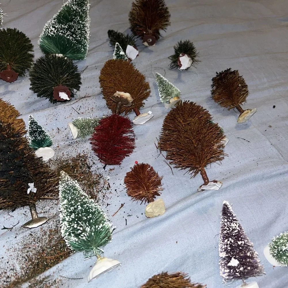 HO Scale Model Train Scenery Trees LOT‎ OF 40+ Tree Vintage Railroad Accessories